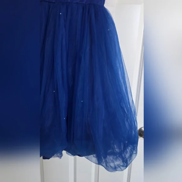 Royal Blue Tulle Party Dress Size 6–7Y Elegant Off-Shoulder Flower Girl Gown - Picture 5 of 9